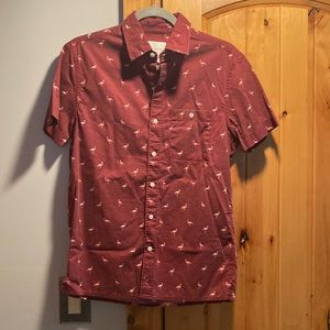American Eagle XS mens button down with flamingos all over. Brand new-never worn